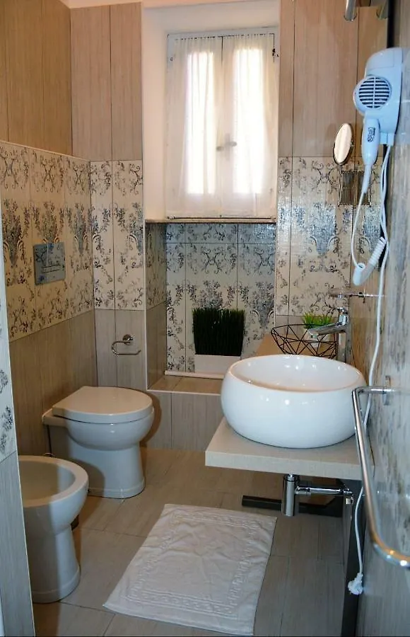 Mia'S Rooms Noto 2*,  Italy